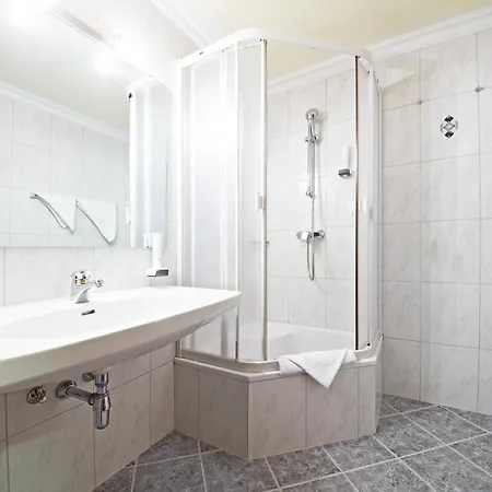 Heli's Bed and Breakfast 4*