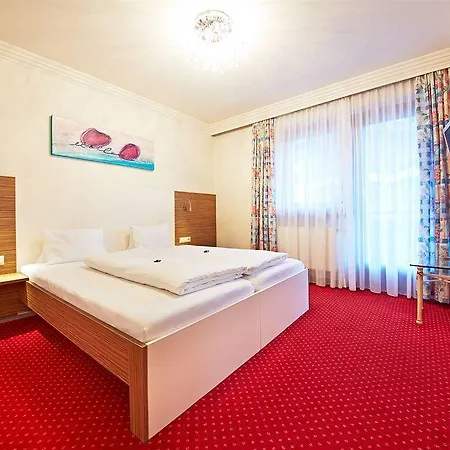 Heli's 4* Σάαλμπαχ-Χίντεργκλεμ