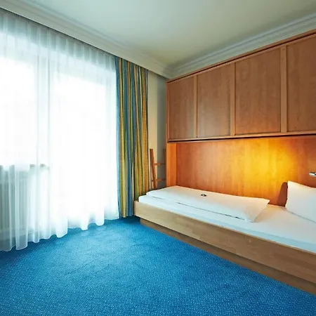 Bed and Breakfast Heli's Σάαλμπαχ-Χίντεργκλεμ