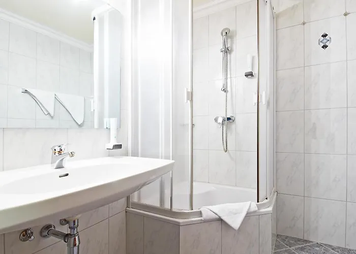 Heli's فندق مبيت وإفطار 3*