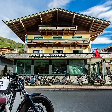 Heli's B&B Bed & Breakfast Saalbach-Hinterglemm