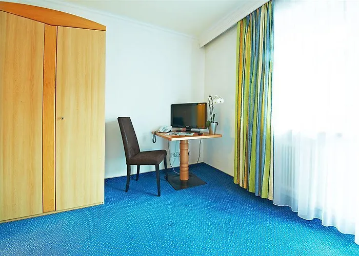 Heli's ベッド・アンド・ブレックファスト 3*