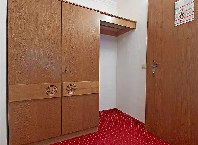 Heli's 3* ザールバッハ・ヒンターグレム